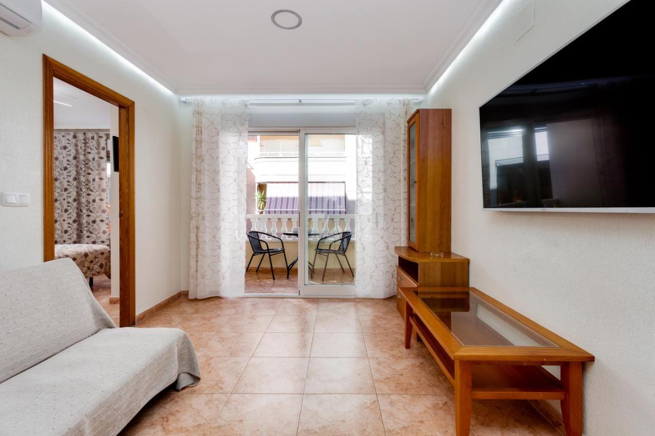 Apartaments Amalia On The Beach ตอร์เรเวียคา ภายนอก รูปภาพ