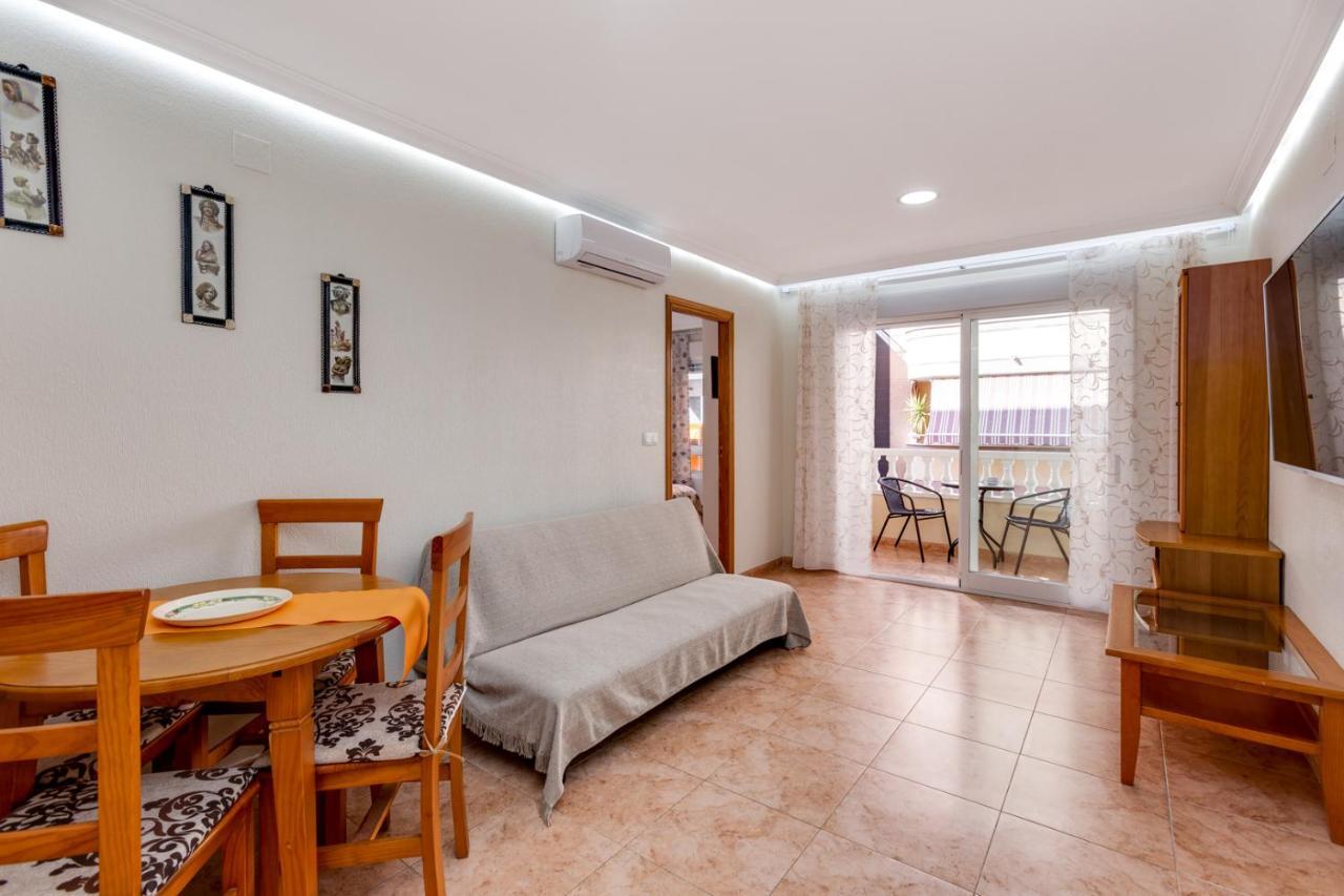 Apartaments Amalia On The Beach ตอร์เรเวียคา ภายนอก รูปภาพ
